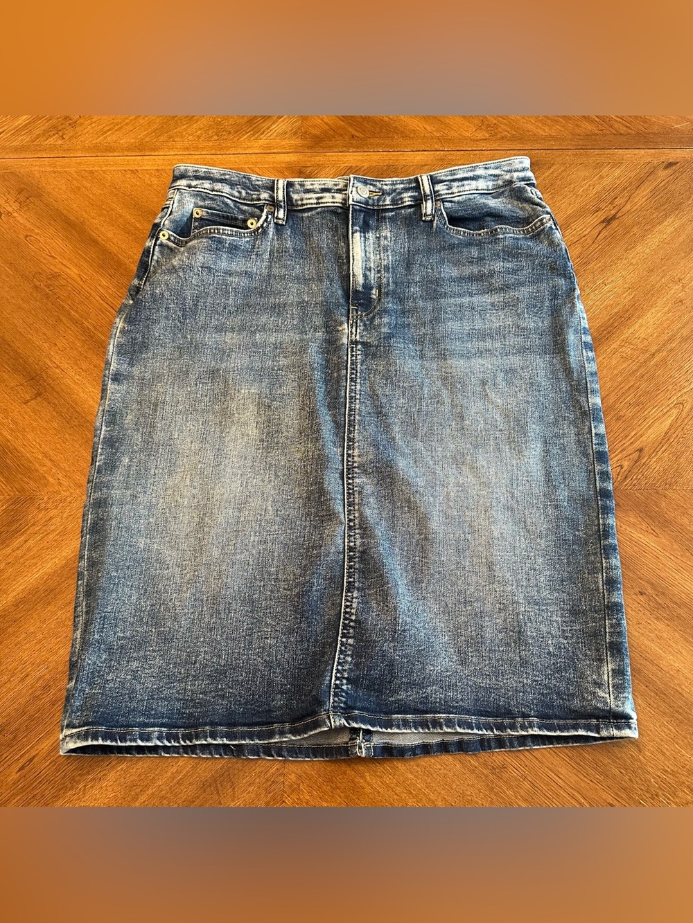 Lauren Ralph Lauren Blue Denim Jean Midi Pencil Skirt, Size 14W Classic Capsule - Picture 2 of 16